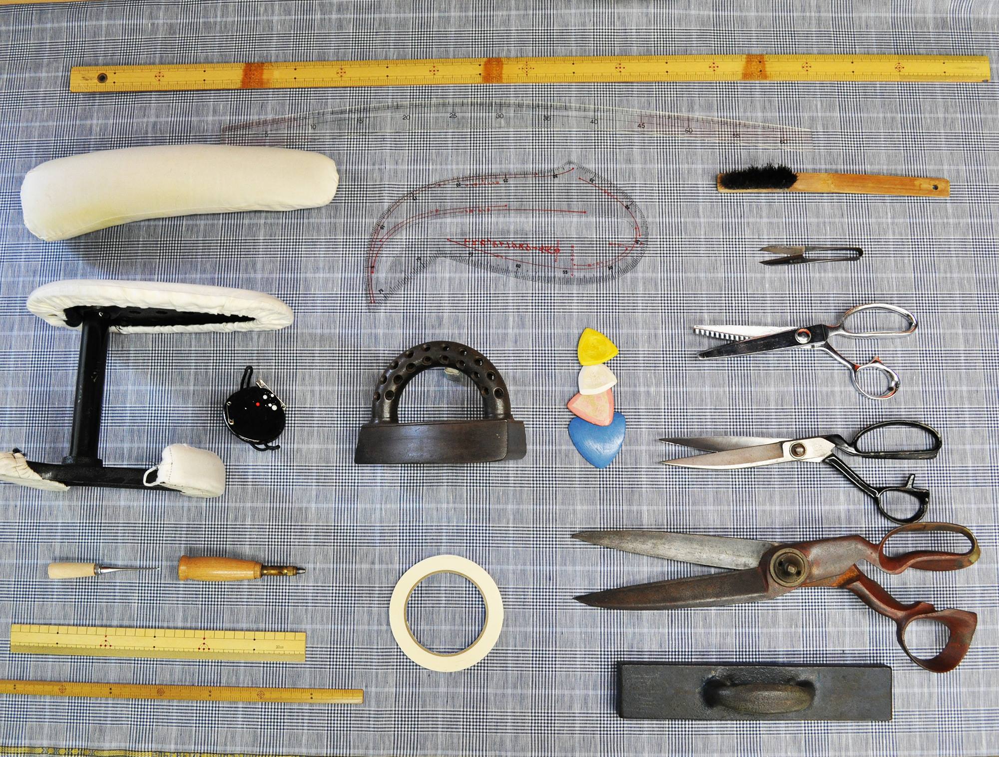 お仕立てに使っている道具たち 2014.05.11 #オーダースーツ | オーダースーツ 大阪 テーラー・ダンディ | 店内工房で仕立てるフル