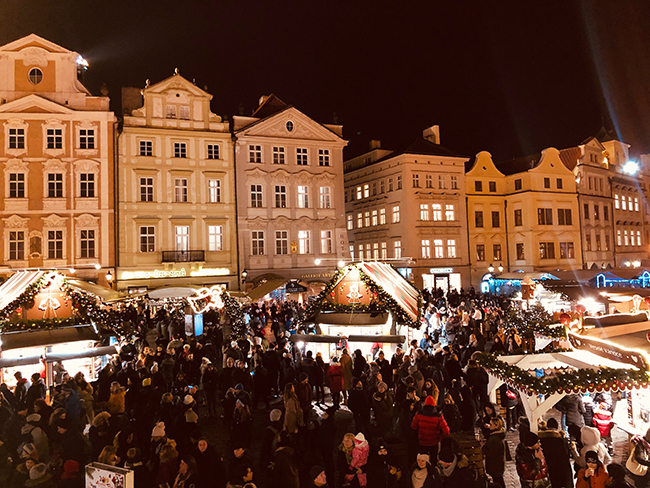 プラハ　クリスマスマーケット