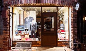 ビスポークテーラーダンディ　型紙作成風景