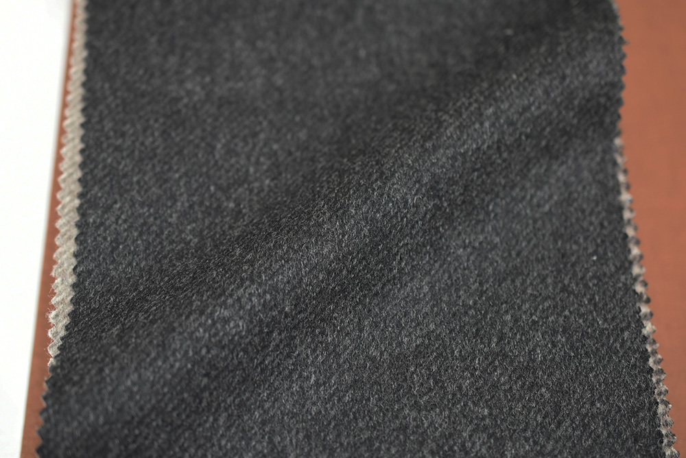 ロロピアーナのカシミア100% オーダーコート素材 n775004